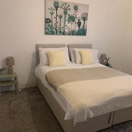 Wandsworth, South London Deluxe King Room 1 Extérieur photo